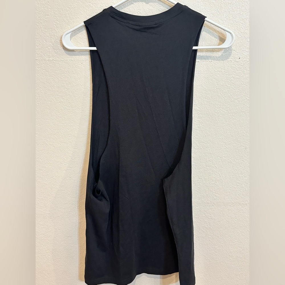 Gymshark Legacy Drop Arm Tank - Picture 4 of 9